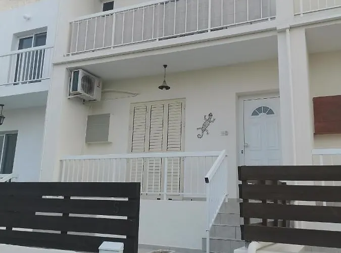 Semesterbostad Hideaway *